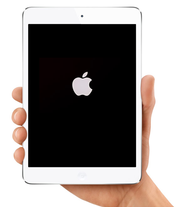 iPad висит на яблоке
